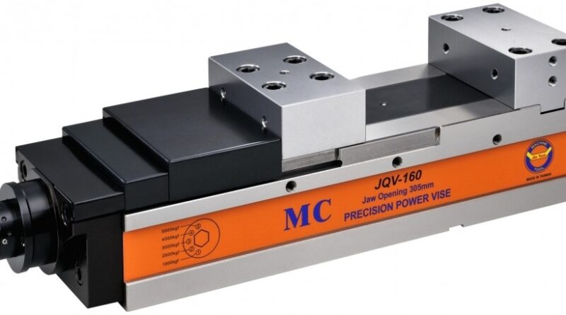 sverak s mechanickym posilovacem