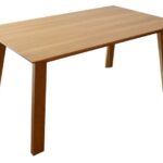 Designový nábytek vás bude bavit. Což takhle poctivý dřevěný jídelní stůl?